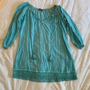Turqoiuse shift dress with lace detail